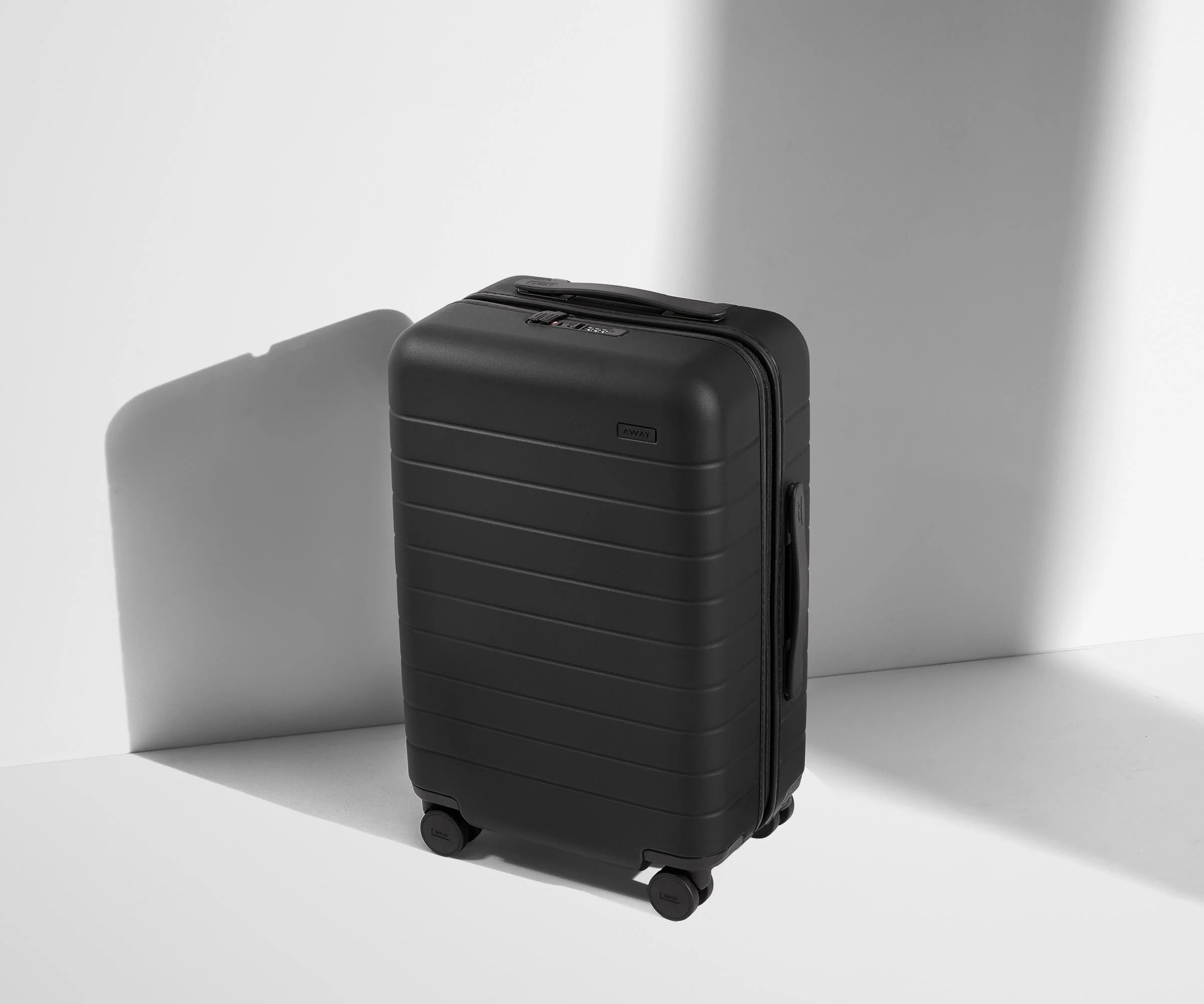 The Carry-On in Jet Black - Image 2
