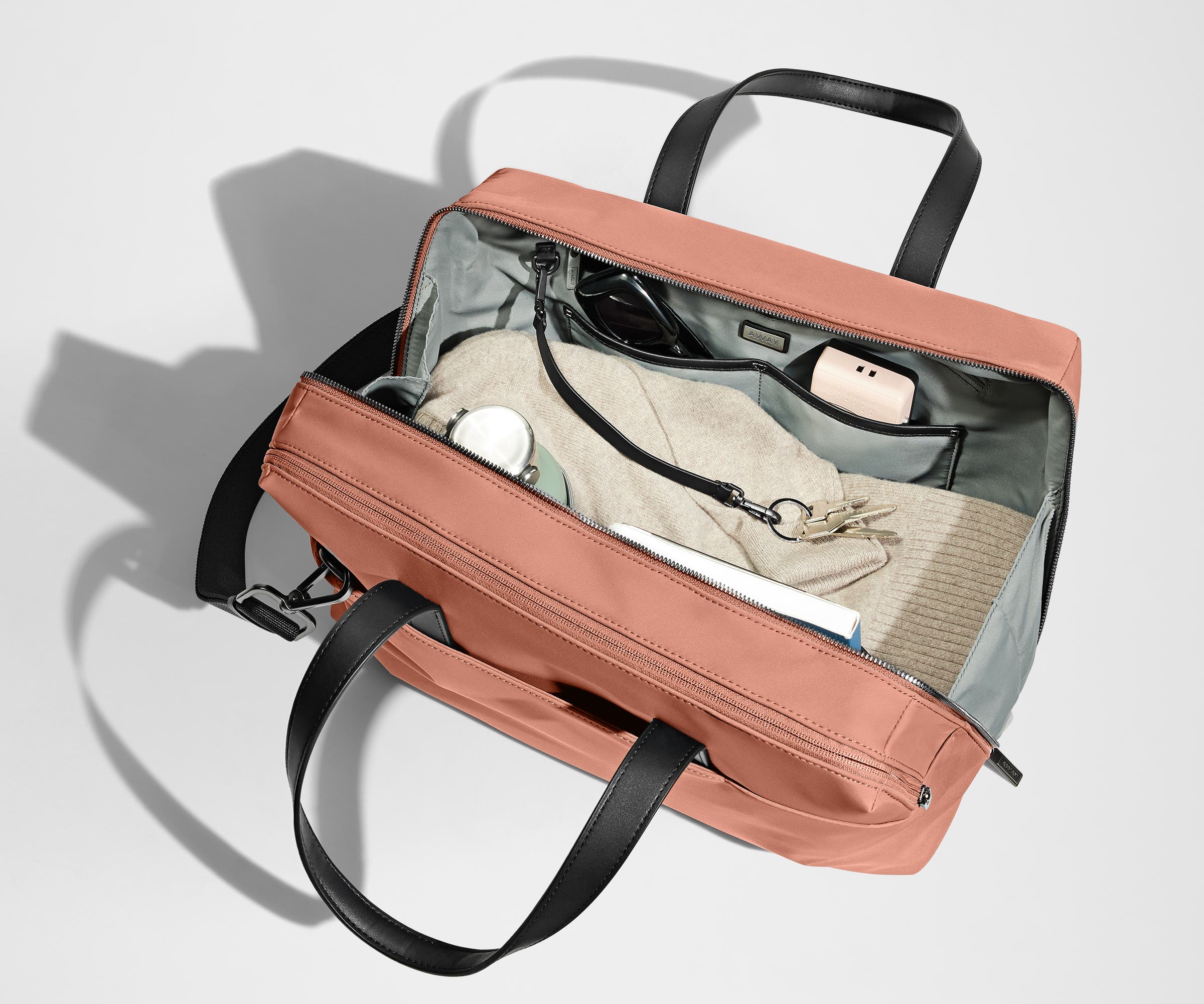 The Everywhere Bag in Clay Pink - Image 5