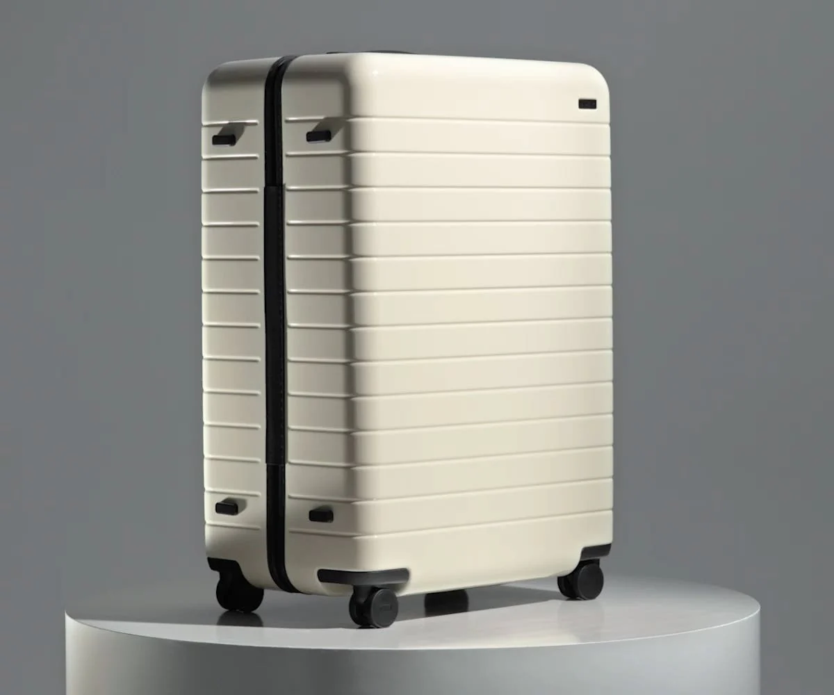 The Large in Salt White (Gloss) - Image 5