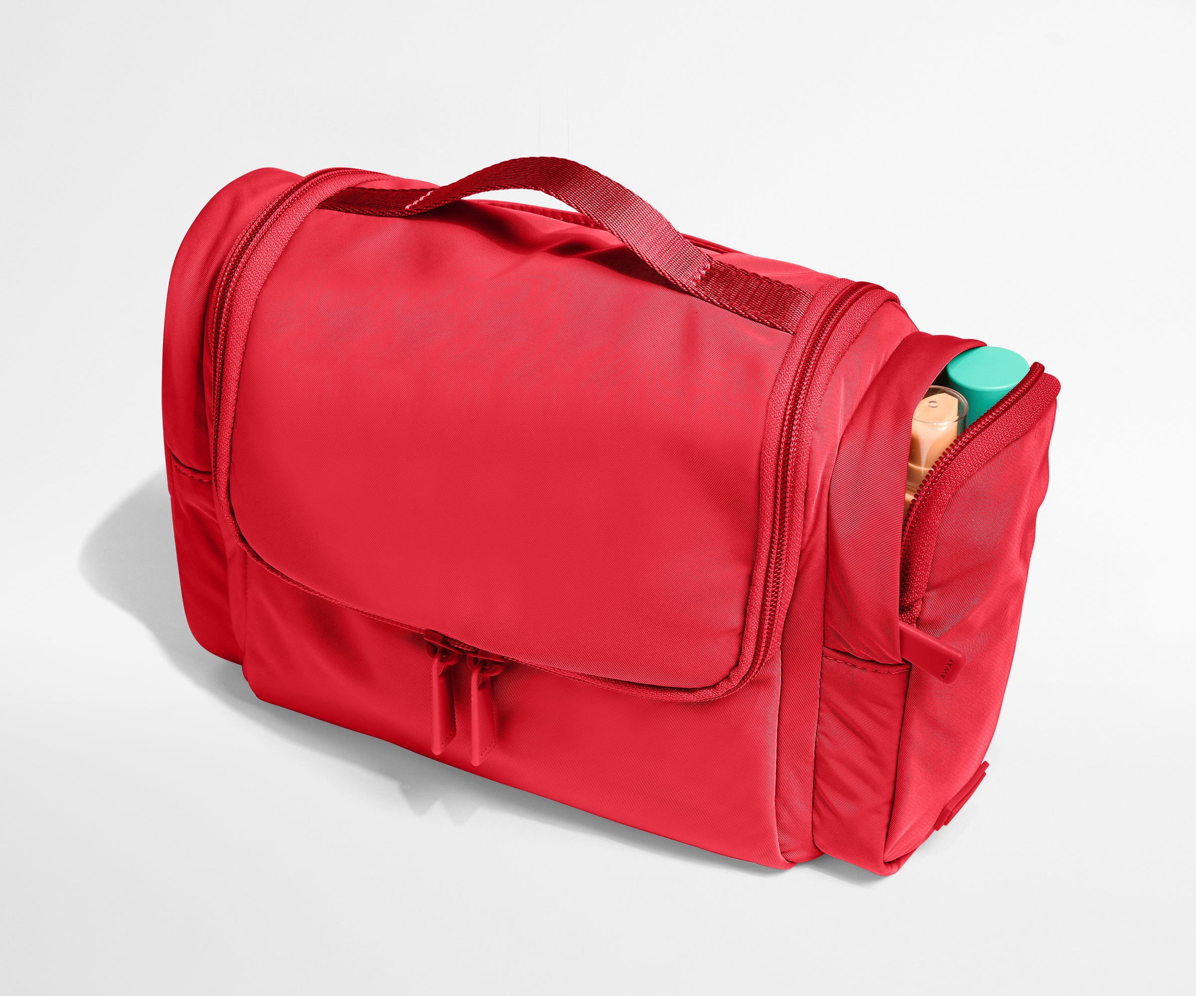 Featherlight Hanging Travel Vanity in Cherry Red - Image 6