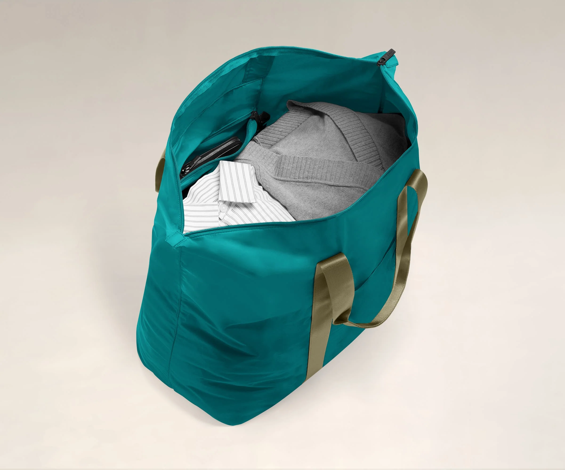 The Packable Carryall in Teal - Image 4