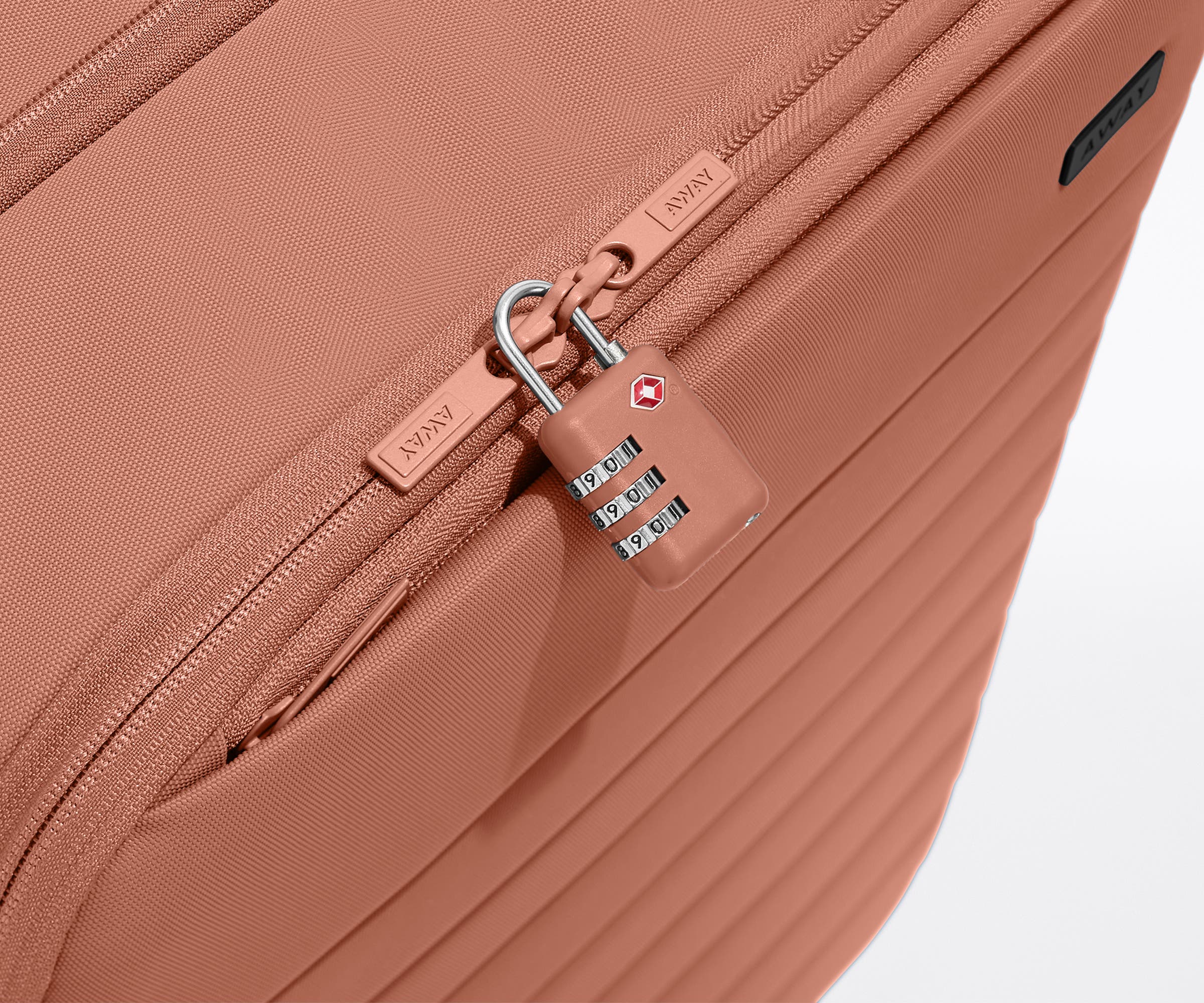 The Softside Large in Clay Pink - Image 10