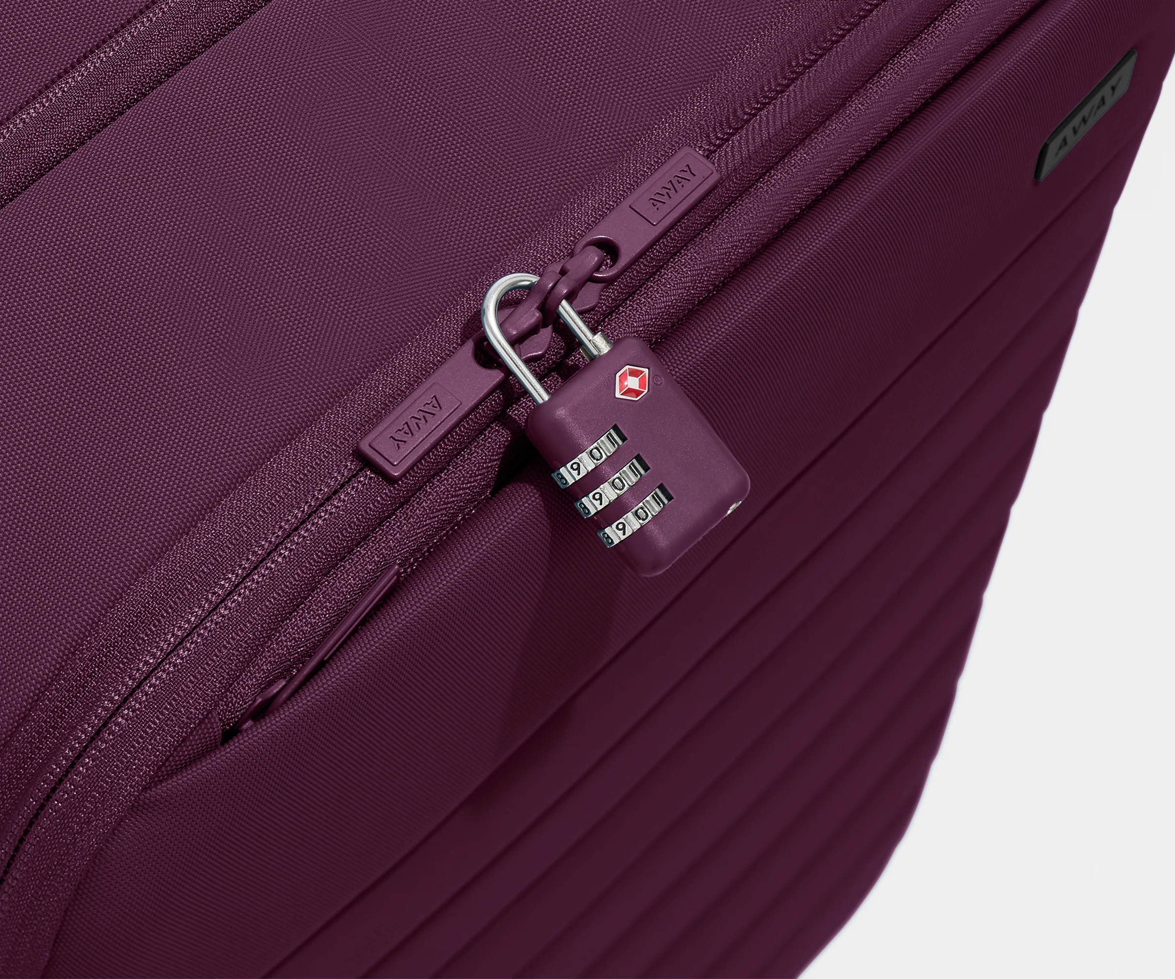 The Softside Large in Plum Purple - Image 10