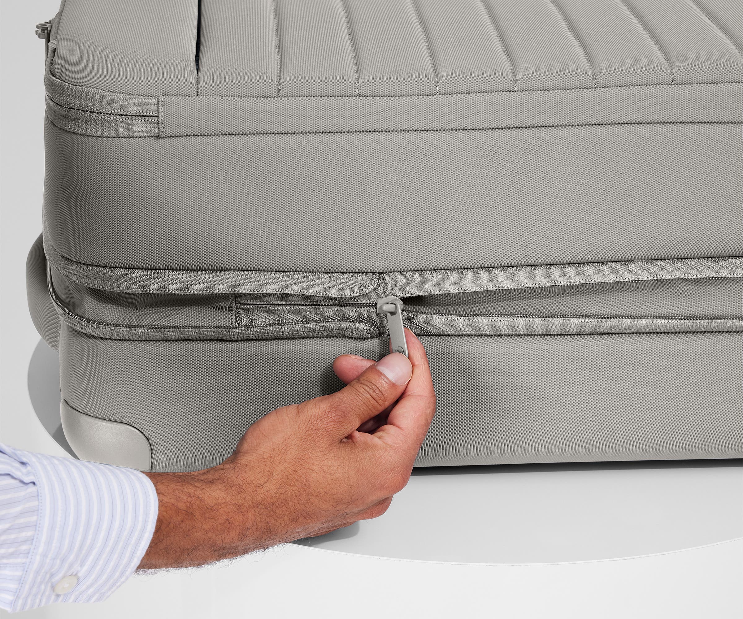 The Softside Medium in Cloud Gray - Image 6